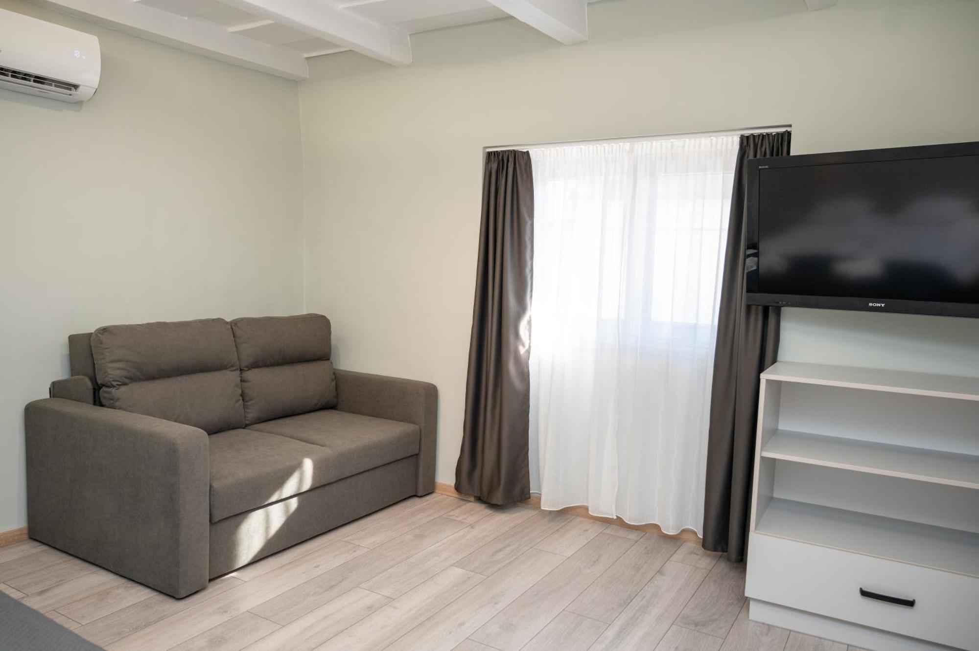 Tuenderkert Apartman Gyula Kültér fotó
