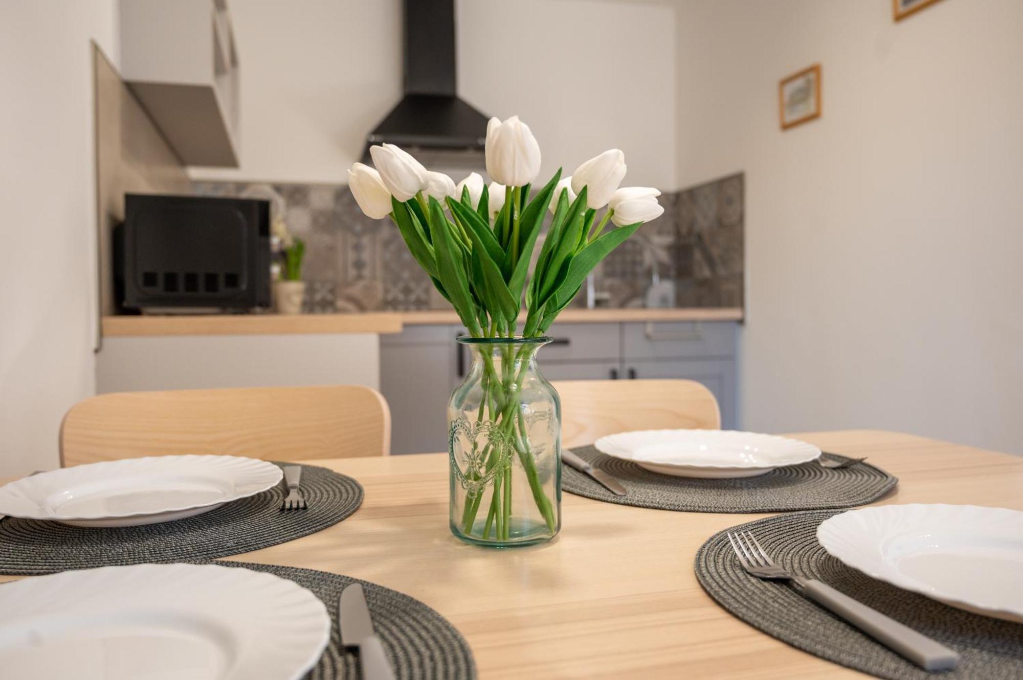Tuenderkert Apartman Gyula Kültér fotó